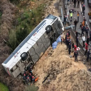 Τροχαίο δυστύχημα με λεωφορείο στην Αττάλεια: Τουλάχιστον 8 νεκροί και 26 τραυματίες (φώτο-βίντεο)