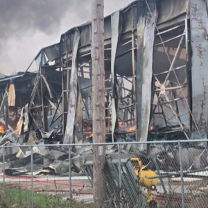 Νέα μαρτυρία διασωθέντα από τη «Βιολάντα»: «Άκουγα φωνές “Βοήθεια, καιγόμαστε” – Έβρεχε φωτιά και συντρίμμια»