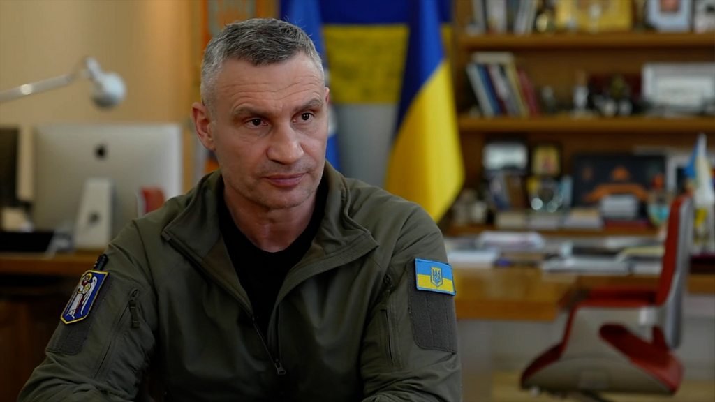 Κίεβο: Ο δήμαρχος επιβεβαίωσε ότι ο θερμοηλεκτρικός σταθμός TPP-5 καταστράφηκε ολοσχερώς μετά τα ρωσικά πλήγματα