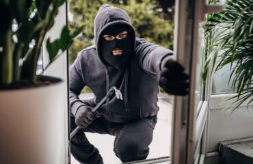 Αλωνίζουν οι αλλοδαποί εγκληματίες: Εισέβαλλαν σε μονοκατοικία και λήστεψαν τους ιδιοκτήτες