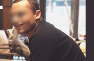 Δολοφονία 27χρονου στη Νέα Πέραμο: «Υποψιαζόμουν ότι ο γιός μου μού είχε κάψει τα αυτοκίνητα» λέει ο πατέρας του