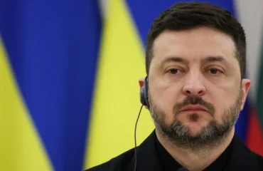 Β.Ζελένσκι: «Αν οι ΗΠΑ και η Ευρώπη δεν μπορούν να σταματήσουν τα ρωσικά πλήγματα πώς θα εγγυηθούν την ειρήνη;»