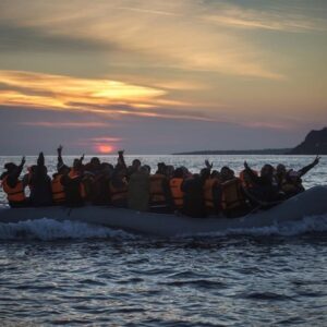 Ο «ακήρυκτος πόλεμος» στο Αιγαίο από την Τουρκία μέσω δουλεμπόρων