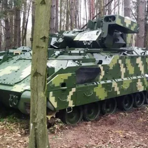 Οι ρωσικές δυνάμεις στο Ποκρόφσκ χρησιμοποιούν αιχμαλωτισμένα ουκρανικά M113 και ΤΟΜΑ M2 Bradley