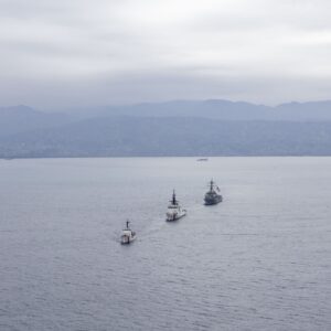 Αϊτή: Τρία αμερικανικά πολεμικά πλοία έφθασαν στον κόλπο της Πορτ-ο-Πρενς (φώτο)