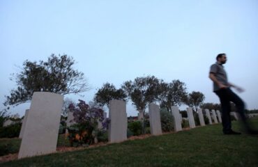 Οι Ισραηλινοί διέλυσαν μέρος από το πολεμικό νεκροταφείο της Γάζας