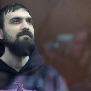 Ρωσία: Κωμικός έκανε χλεύαζε ανάπηρο πολέμου και τον Χριστό σε παράσταση – Καταδίκη 6 χρόνια σε φυλακή