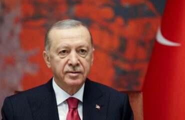 Υποδοχή σουλτάνου στον Ρ.Τ.Ερντογάν στην επίσκεψη του στην Αίγυπτο από τον Αλ Σίσι (βίντεο)