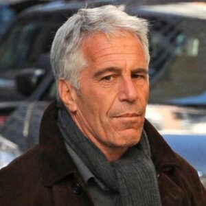 Στο «φως» νέο βίντεο με ανήλικα κορίτσια από το «σκοτεινό» νησί του Τ.Επστάιν