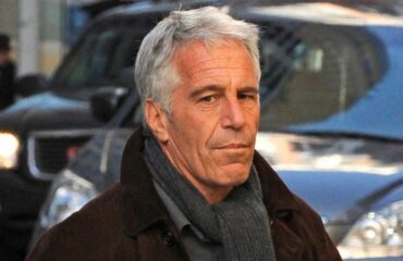 Στο «φως» νέο βίντεο με ανήλικα κορίτσια από το «σκοτεινό» νησί του Τ.Επστάιν