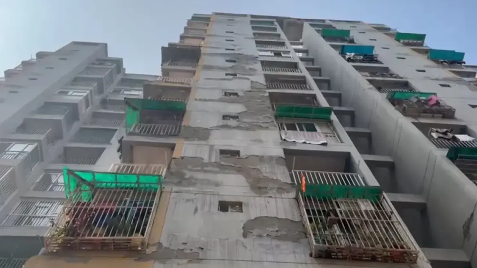 Τραγωδία στην Ινδία: Τρεις ανήλικες αδερφές αυτοκτόνησαν πηδώντας από τον 9ο όροφο – «Μπαμπά συγγνώμη»