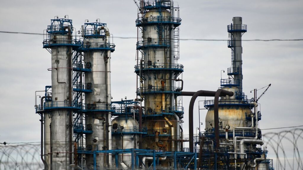 Η Ρωσία θα συνεχίσει να προμηθεύει πετρέλαιο στην Κούβα