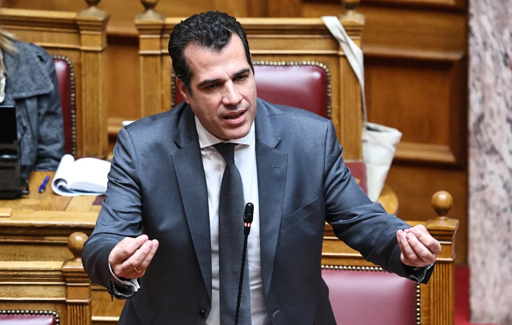 Ο Θ.Πλεύρης καταγγέλλει απόπειρα χειραγώγησης καταθέσεων μεταναστών από κόμματα και οργανώσεις