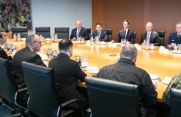 Αμερικανοί και Ουκρανοί «βλέπουν» εκλογές μέχρι το Μάρτιο μαζί με  ειρηνευτική συμφωνία, λέει το Reuters