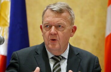 ΥΠΕΞ Δανίας Λαρς Λόκε Ράσμουσεν: «Η κατάσταση με τις ΗΠΑ βελτιώνεται όμως η κρίση δεν έχει τελειώσει»