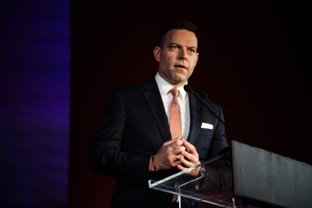 «Πυρά» Σ.Κασσελάκη κατά Α.Τσίπρα: «Ας ονομάσει το κόμμα του “Κίνημα Novartis”»