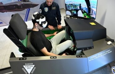 Προσομοιωτές αεροσκαφών F-16 και F-35 στο νέο λιμάνι Πατρών από την ΠΑ