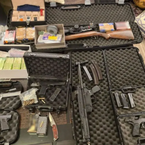 ΕΛ.ΑΣ για κύκλωμα λαθραίων τσιγάρων: Πώς δρούσε και ποιες οι κωδικές ονομασίες που χρησιμοποιούσαν (φώτο)