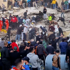 Λίβανος: Τουλάχιστον 9 νεκροί από κατάρρευση παλιού κτιρίου στην Τρίπολη – Συνεχίζονται οι έρευνες