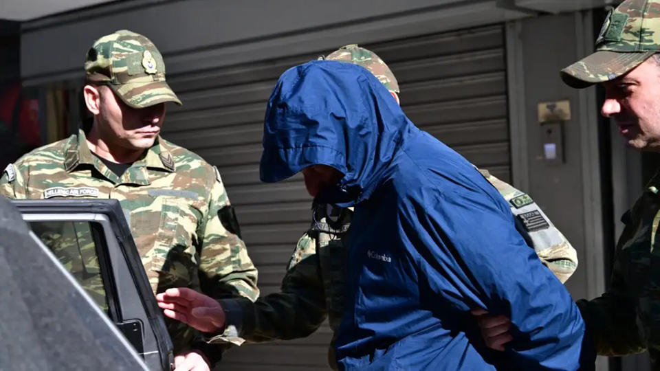 Υπόθεση κατασκοπείας: Πώς το δεύτερο κινητό «έκαψε» τον σμήναρχο – Αύριο η απολογία του