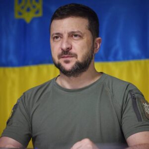 B.Ζελένσκι: Yπέγραψε διάταγμα που επιτρέπει σε άνδρες ηλικίας 60 ετών και άνω να καταταγούν στον ουκρανικό Στρατό!