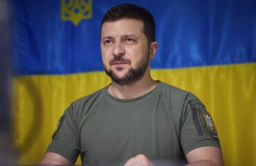 B.Ζελένσκι: Yπέγραψε διάταγμα που επιτρέπει σε άνδρες ηλικίας 60 ετών και άνω να καταταγούν στον ουκρανικό Στρατό!