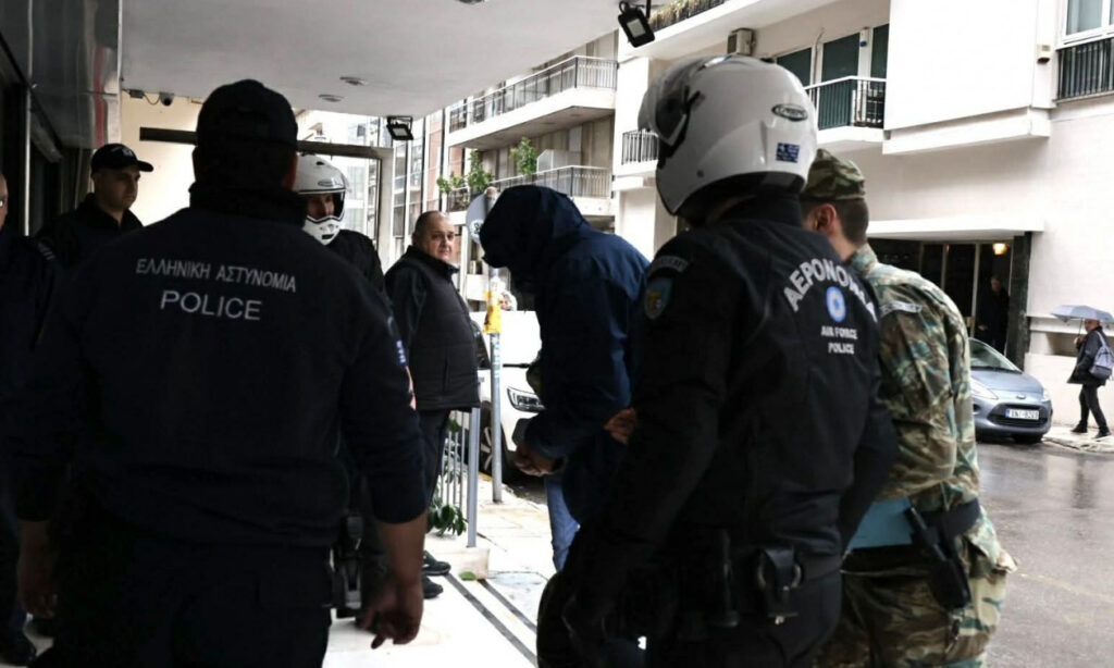 Υπόθεση κατασκοπείας: Ο «Στίβεν» που προσέγγισε τον 54χρονο Σμήναρχο είναι αξιωματικός του κινεζικού Στρατού