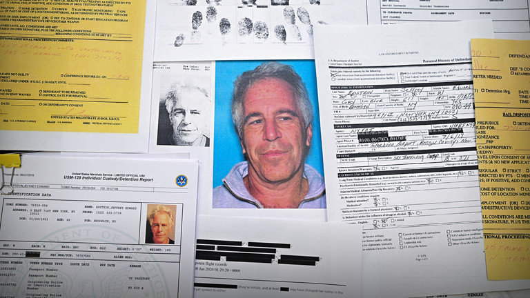 Το FBI δεν βρήκε στοιχεία για δίκτυο σεξουαλικής εμπορίας του Επστάιν!