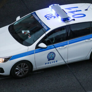 Βίντεο ντοκουμέντο από την κλοπή μηχανής στη Θεσσαλονίκη: «Όλα καλά θεία – Άντε φιλάκια!»