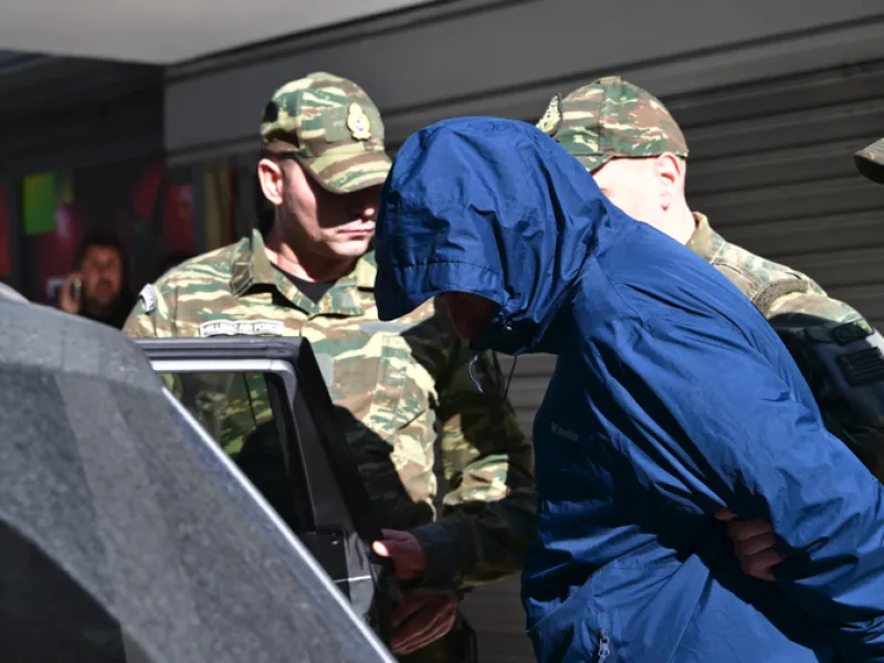 Προφυλακιστέος ο σμήναρχος που κατηγορείται για κατασκοπεία υπέρ της Κίνας: Οδηγήθηκε στις φυλακές Κορίνθου (upd)