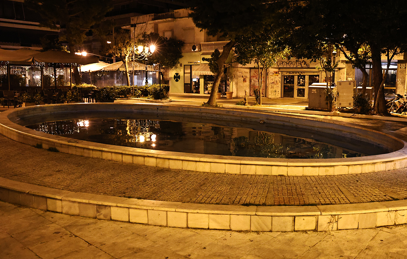 Διασωληνωμένο το κορίτσι που έπεσε σε σιντριβάνι στην Καλλιθέα: «Καθαρή» από εγκεφαλικό οίδημα η αξονική