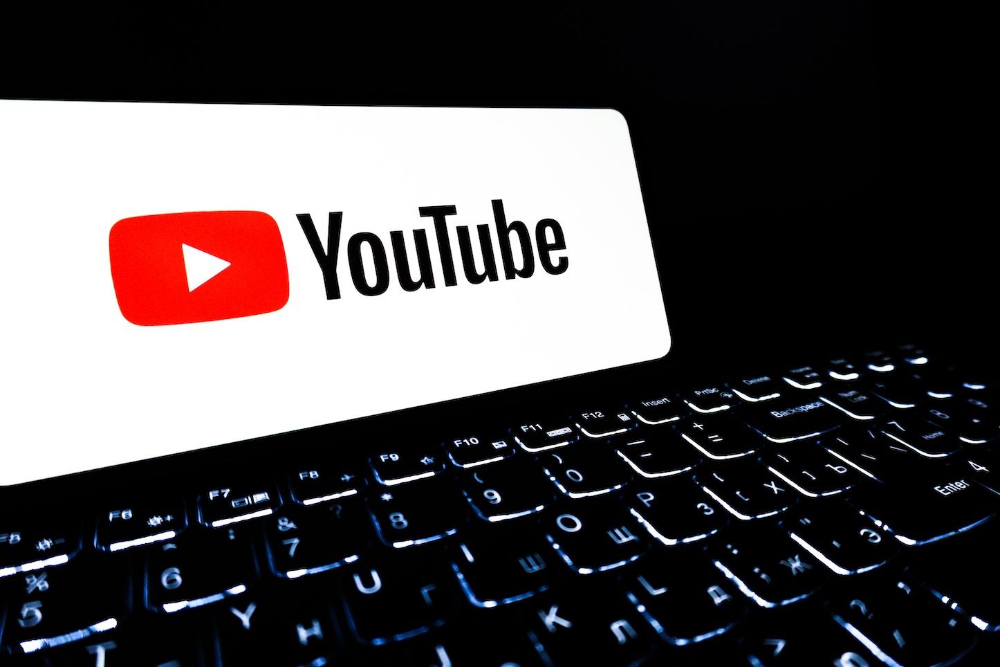 Το YouTube κρίθηκε στην Ρωσία ως «προπαγανδιστικός μηχανισμός των ΗΠΑ» και το κόβουν