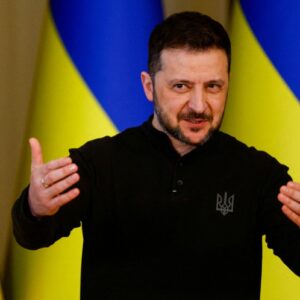 Ο Β.Ζελένσκι αποφασίζει μόνος του ότι θα συνεχίσει ως πρόεδρος της Ουκρανίας: «Δεν γίνονται εκλογές»