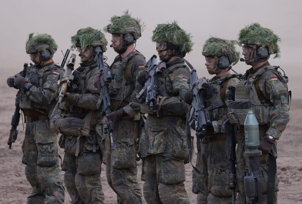 Η Γερμανία θα εγκαταστήσει μόνιμα 5.000 στρατιώτες στη Λιθουανία!