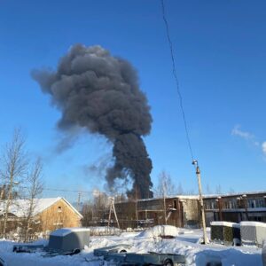 Οι ουκρανικές δυνάμεις κτύπησαν διυλιστήριο της Lukoil στη ρωσική Δημοκρατία των Κόμι (βίντεο)