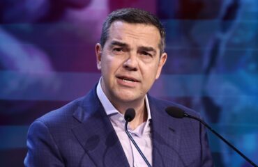 Α.Τσίπρας κατά Γ.Στουρνάρα: «Επέβαλε τις διοικήσεις της αρεσκείας του σε κάθε τράπεζα»