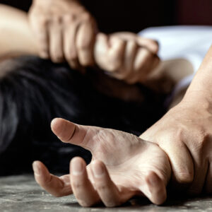 Αστυνομικός συνελήφθη για ενδοοικογενειακή βία στη Βόρεια Εύβοια