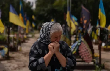 Βίντεο: Ουκρανή ηλικιωμένη αρνείται να εκκενώσει το Παβλόγκραντ και επαινεί τον Β.Πούτιν