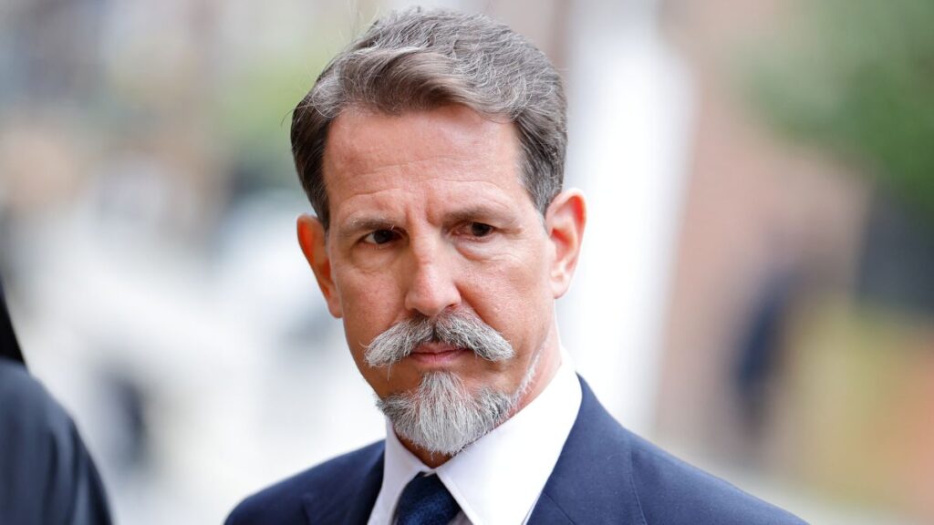 Π.Ντε Γκρες για το ενδεχόμενο δημιουργίας κόμματος: «Πολλά περνάνε από το μυαλό μου – Με ενδιαφέρει η πολιτική»