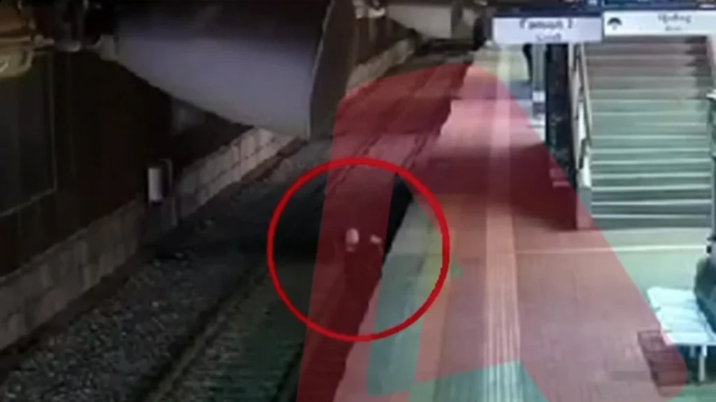 Πλιάτσικο στον Προαστιακό στο Ζεφύρι: 2 άνδρες ξηλώνουν καλώδια μήκους 100 μέτρων (βίντεο)