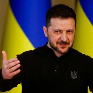 Β.Ζελένσκι: «Δώστε μας εκεχειρία για δυο μήνες και θα πάμε σε εκλογές»