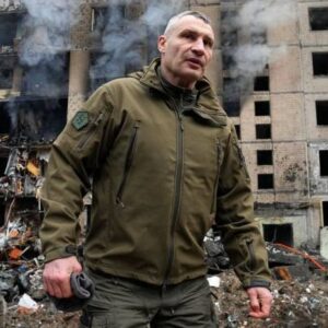 Δήμαρχος Κιέβου: «Η πόλη βρίσκεται στο χείλος της καταστροφής»