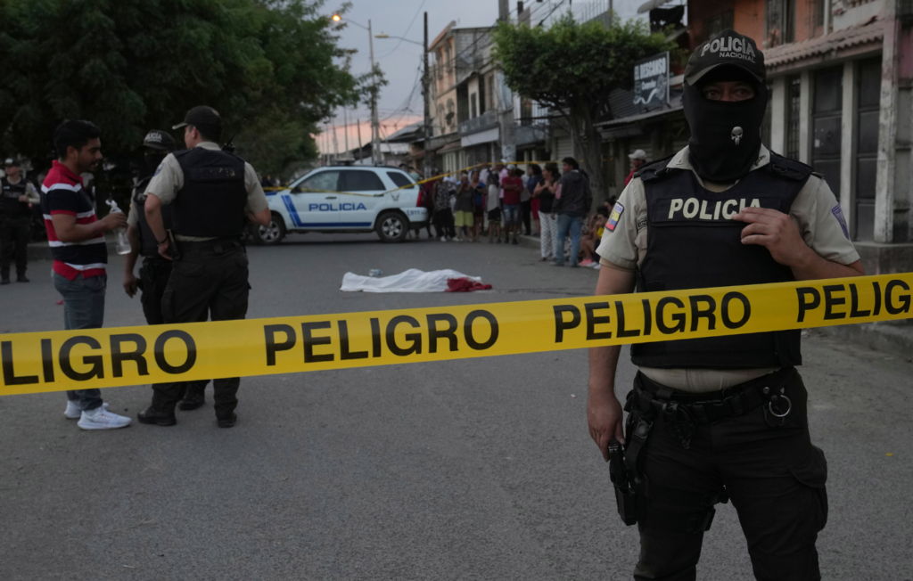 Ισημερινός: Ανακαλύφθηκαν οκτώ ανθρώπινα κεφάλια μαζί με φυλλάδια που έγραφαν «απαγορεύεται η κλοπή»