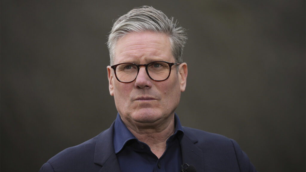 Ο Κ.Στάρμερ προτρέπει τα ευρωπαϊκά μέλη του ΝΑΤΟ να ενισχύσουν την «σκληρή ισχύ»