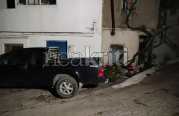 Έγκλημα στο Ηράκλειο: Με το μαχαίρι καρφωμένο στην κοιλιά βρέθηκε ο 67χρονος – Αυτός είναι ο 63χρονος αδελφοκτόνος