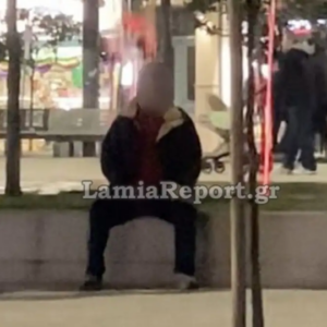 Βίντεο: Ηλικιωμένος αυτοϊκανοποιείται μπροστά σε ανήλικες σε κεντρική πλατεία της Λαμάς