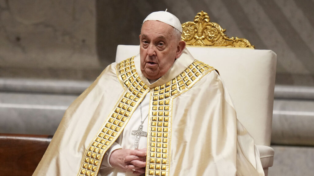 Ο Στιβ Μπάνον προσπάθησε να στρατολογήσει τον Τζέφρι Έπσταϊν στην εκστρατεία του εναντίον του Πάπα Φραγκίσκου