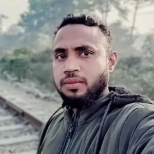 Φρικτός θάνατος 32χρονου στο Μπαγκλαντές για μια selfie: Παρασύρθηκε από τρένο την ώρα που φωτογραφιζόταν