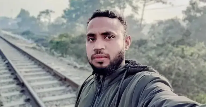 Φρικτός θάνατος 32χρονου στο Μπαγκλαντές για μια selfie: Παρασύρθηκε από τρένο την ώρα που φωτογραφιζόταν
