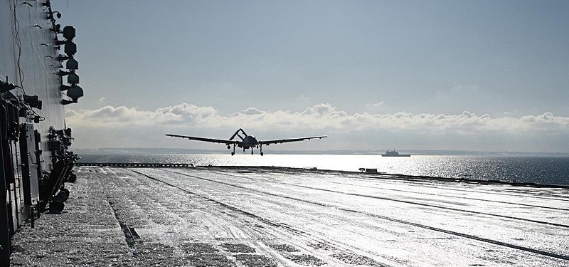 Η πρώτη αποστολή του τουρκικού Bayraktar TB3 από το TCG Anadolu: Κατέστρεψε θαλάσσιο στόχο στην Βαλτική
